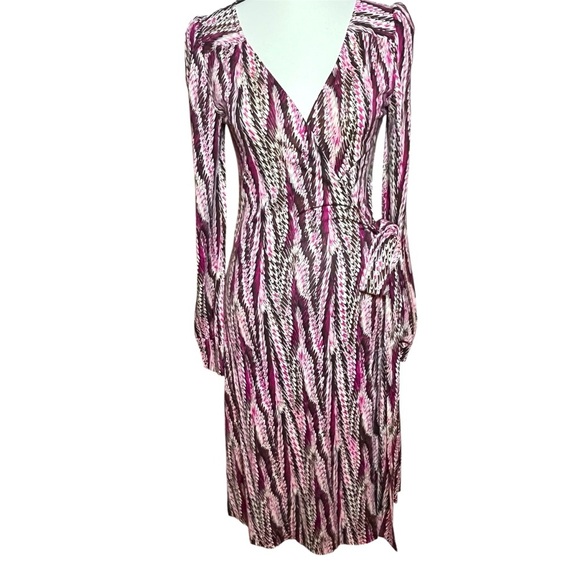 Diane von Furstenberg Wrap Dress 100% Silk Long Sleeve Pink Geometric Size 4 - Picture 1 of 8